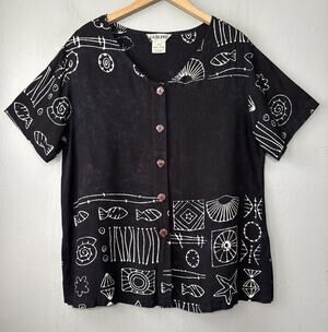 LA Blend Batik Top Size Medium Black Beachy Resortwear Vacation Hawaiian Shells